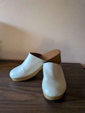 Universal Thread White Faux Leather Wedge Clog Mules
